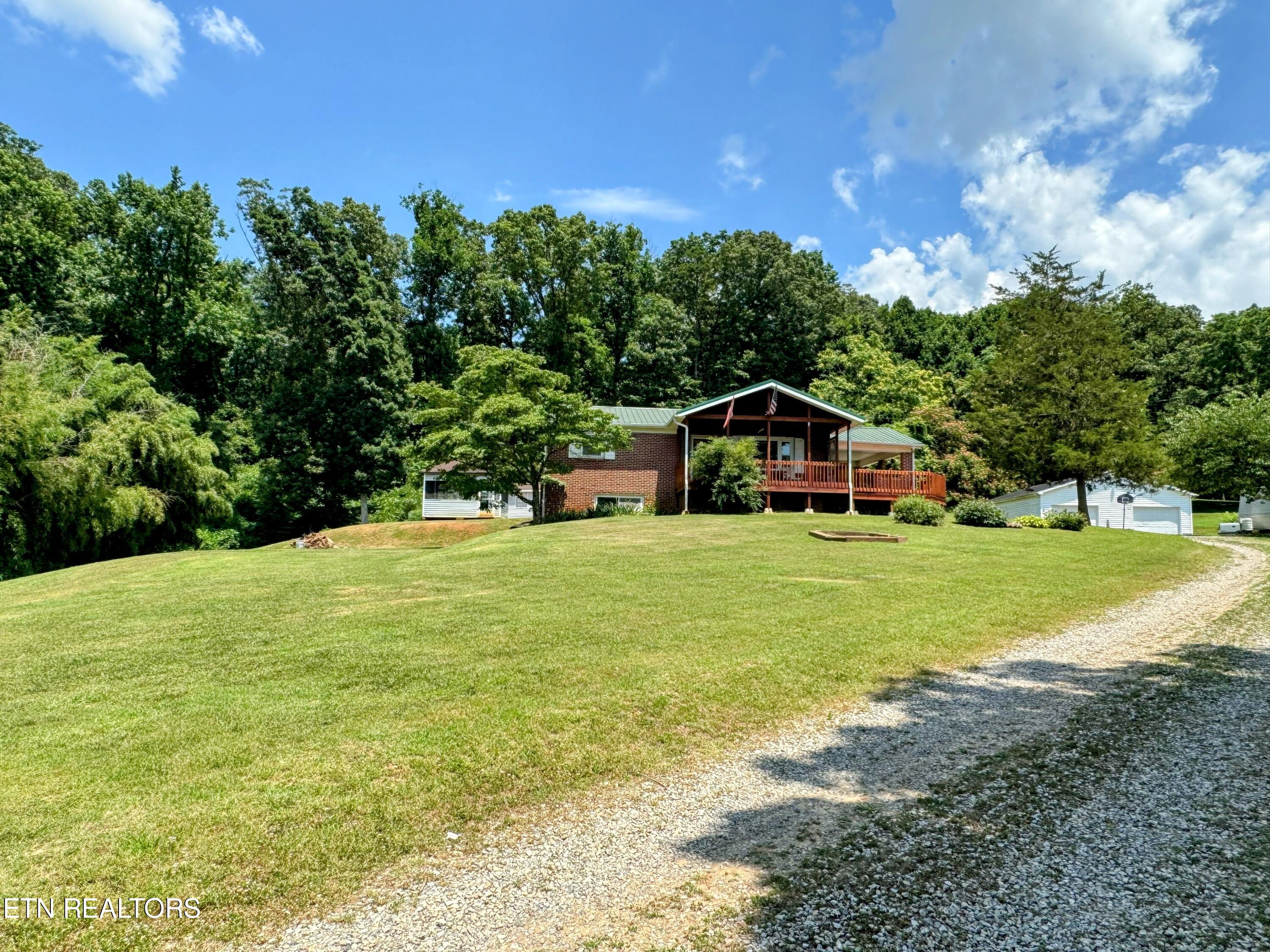 924 Bales Road New Market, TN 37820 - Photo 3 of 26 IMG_2177