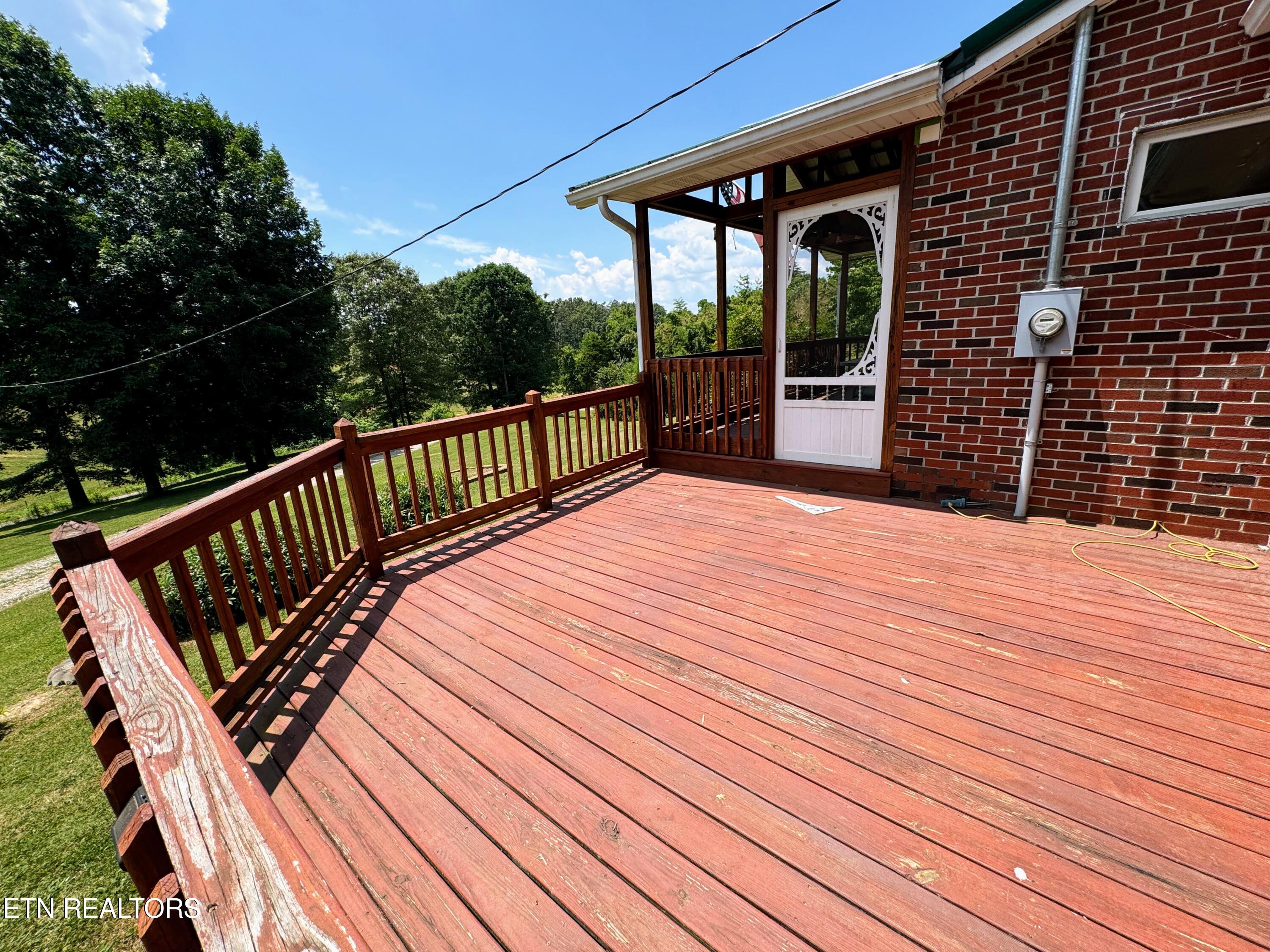 924 Bales Road New Market, TN 37820 - Photo 7 of 26 Side Deck