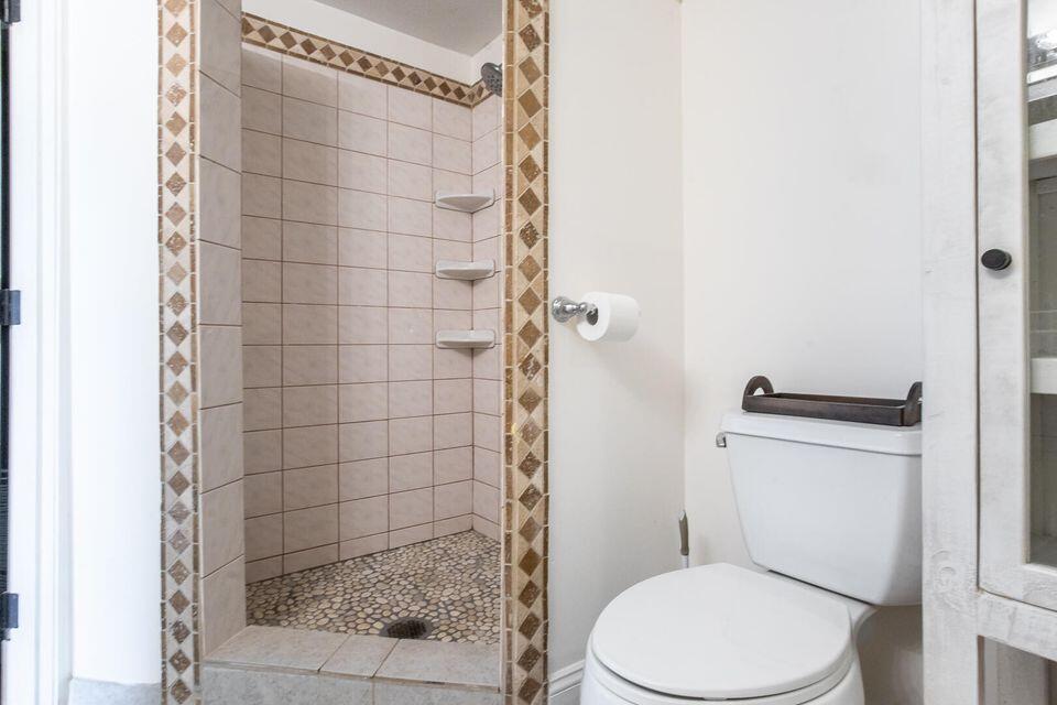 107 Holmes Road Scarborough, ME 04074 - Photo 27 of 33 Bathroom