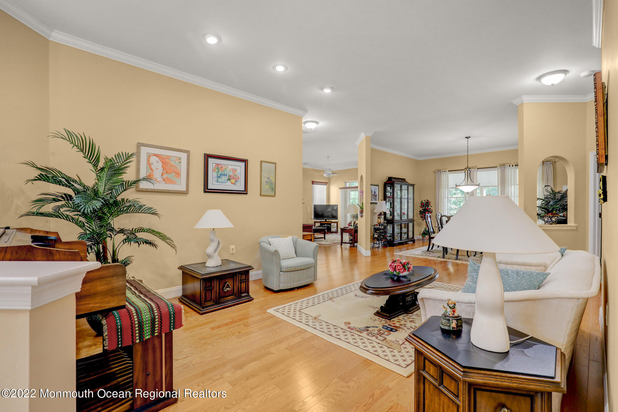 32 Pine Valley Road Jackson, NJ 08527 - Photo 3 of 26 7 - Living Room