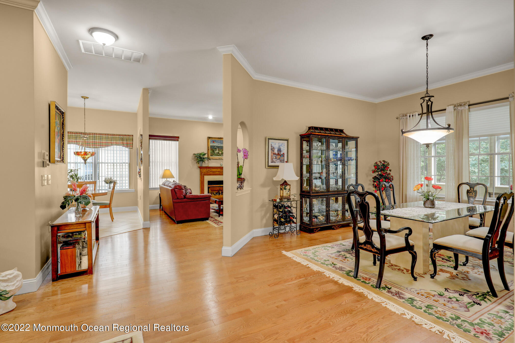 32 Pine Valley Road Jackson, NJ 08527 - Photo 5 of 26 9 - Dining and Family Room