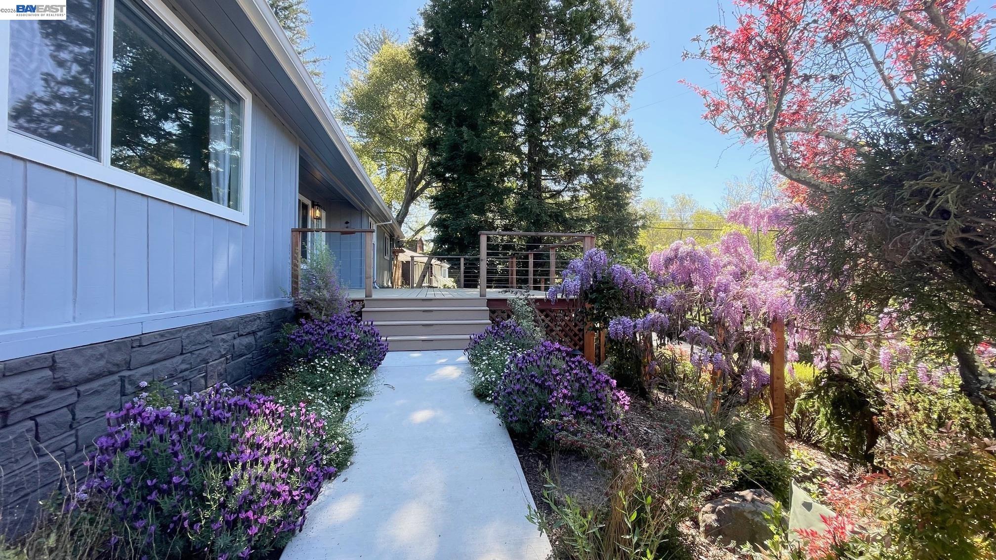 275 Orchard Road Orinda, CA 94563 - Photo 2 of 30