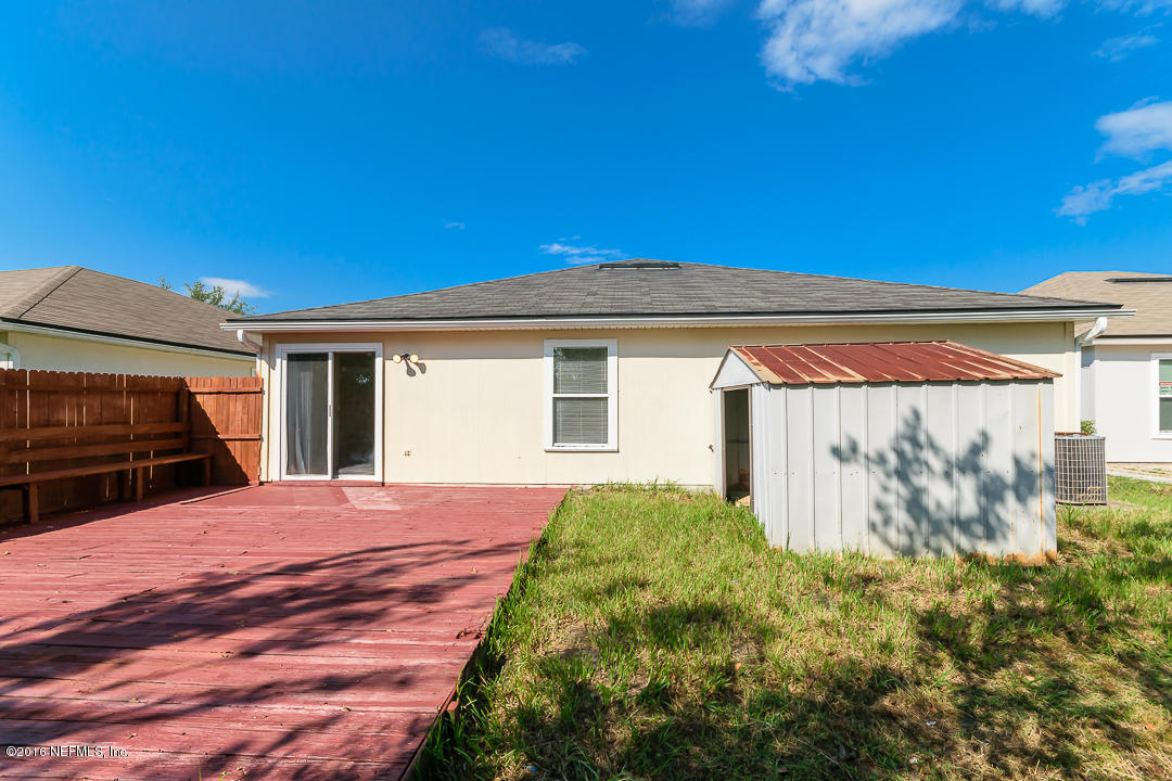 6833 Ridgeview Avenue Jacksonville, FL 32244 - Photo 5 of 31 Rear of house with wood deck