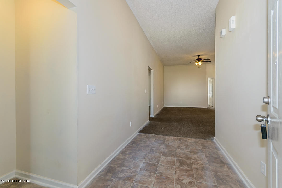 6833 Ridgeview Avenue Jacksonville, FL 32244 - Photo 9 of 31 027