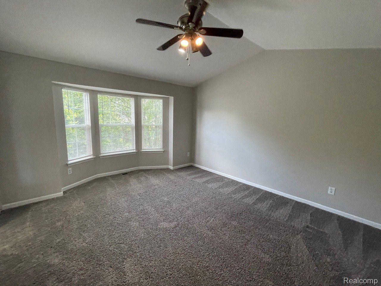 2720 Eastern Avenue Rochester, MI 48307 - Photo 18 of 26