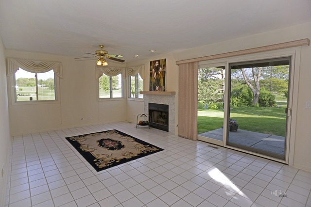 622 Raintree Road Buffalo Grove, IL 60089 - Photo 5 of 25