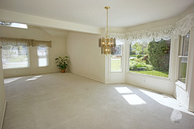 622 Raintree Road Buffalo Grove, IL 60089 - Photo 6 of 25