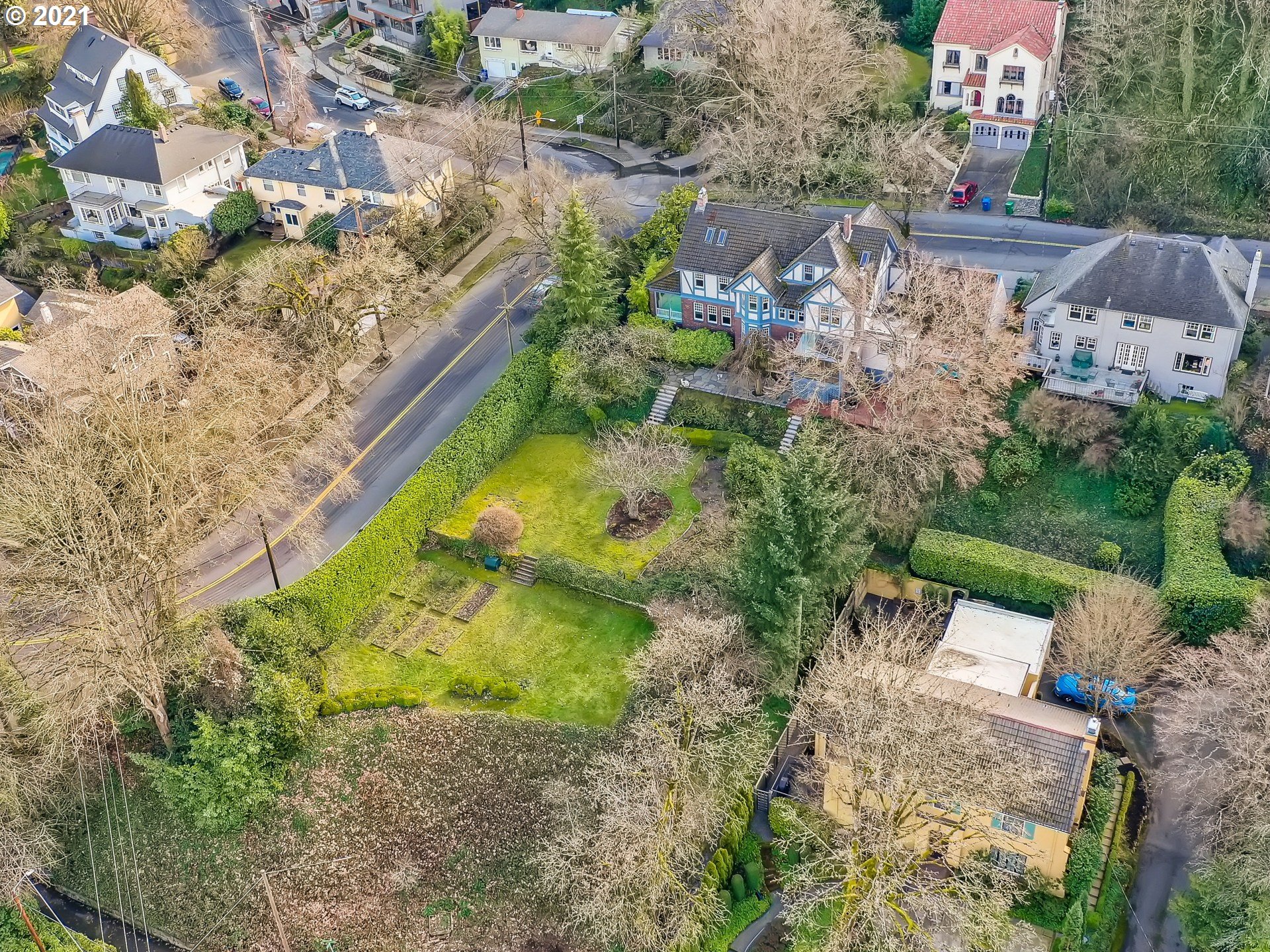 2911 Northwest Cornell Road Portland, OR 97210 - Photo 2 of 32 Gallery Image 2