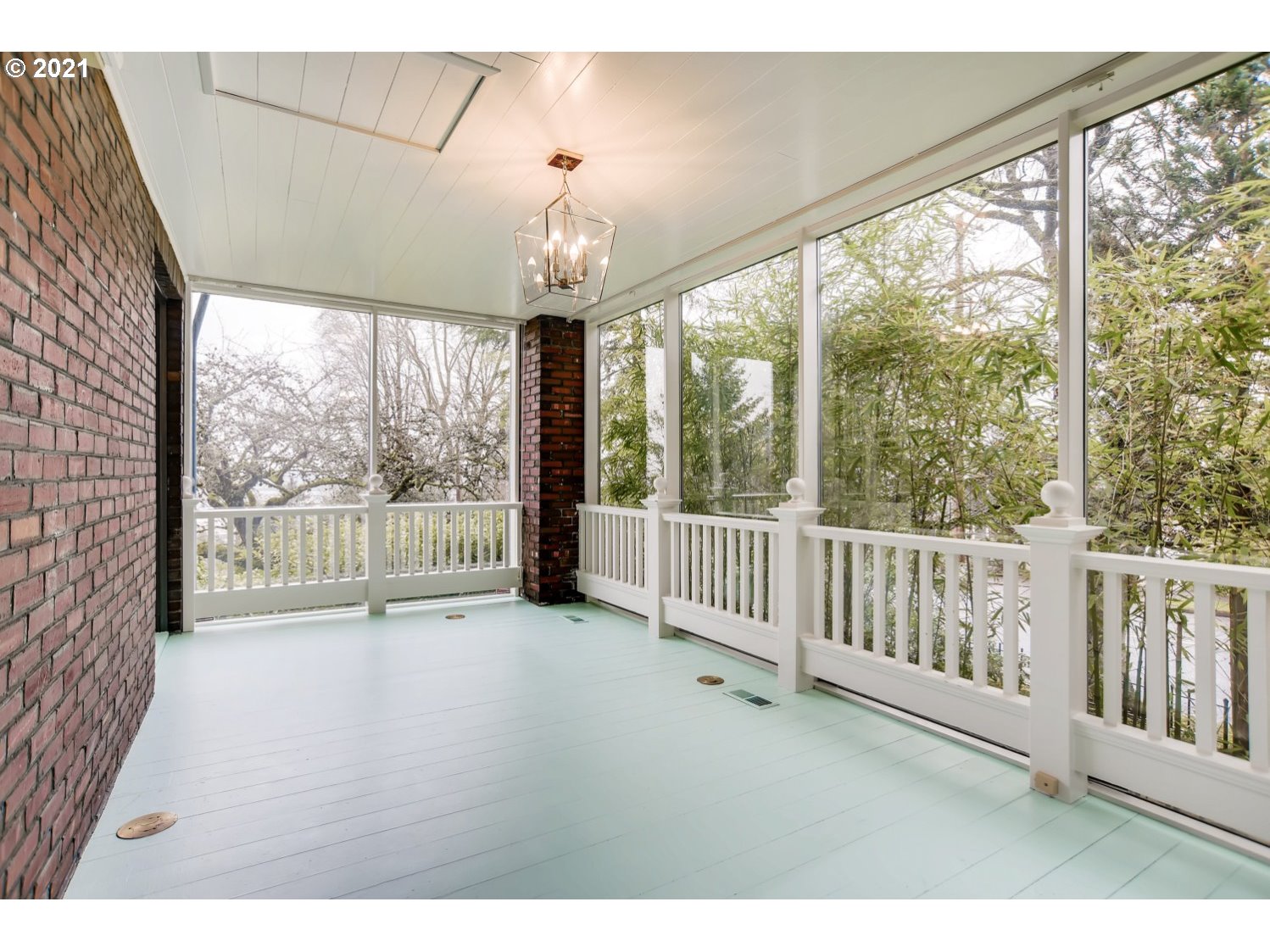2911 Northwest Cornell Road Portland, OR 97210 - Photo 11 of 32 Gallery Image 11
