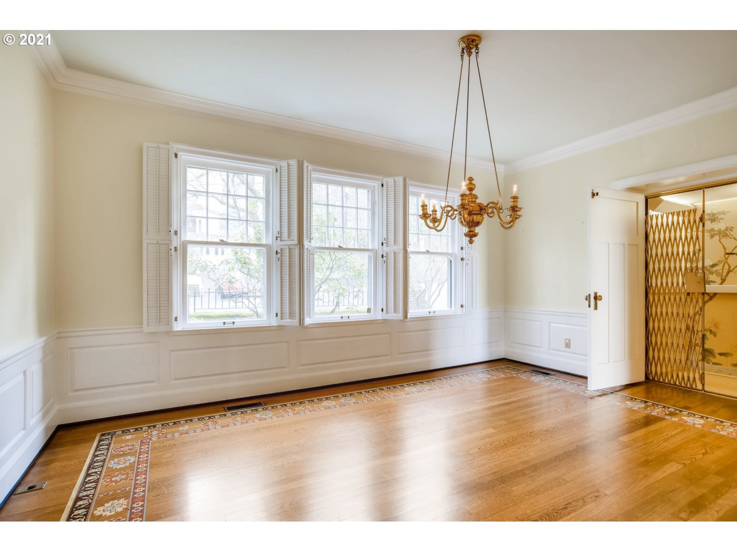 2911 Northwest Cornell Road Portland, OR 97210 - Photo 14 of 32 Gallery Image 14