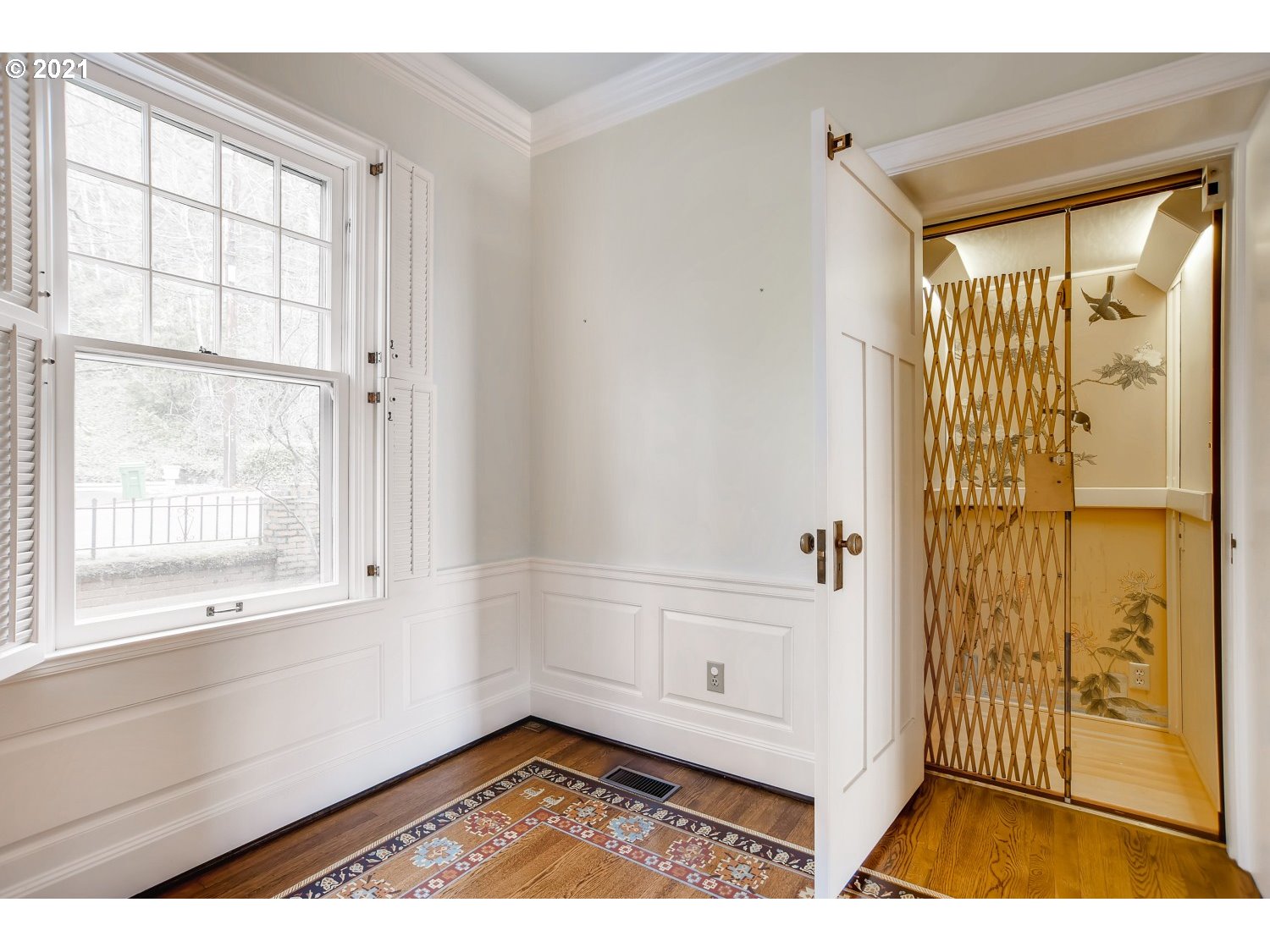 2911 Northwest Cornell Road Portland, OR 97210 - Photo 16 of 32 Gallery Image 16