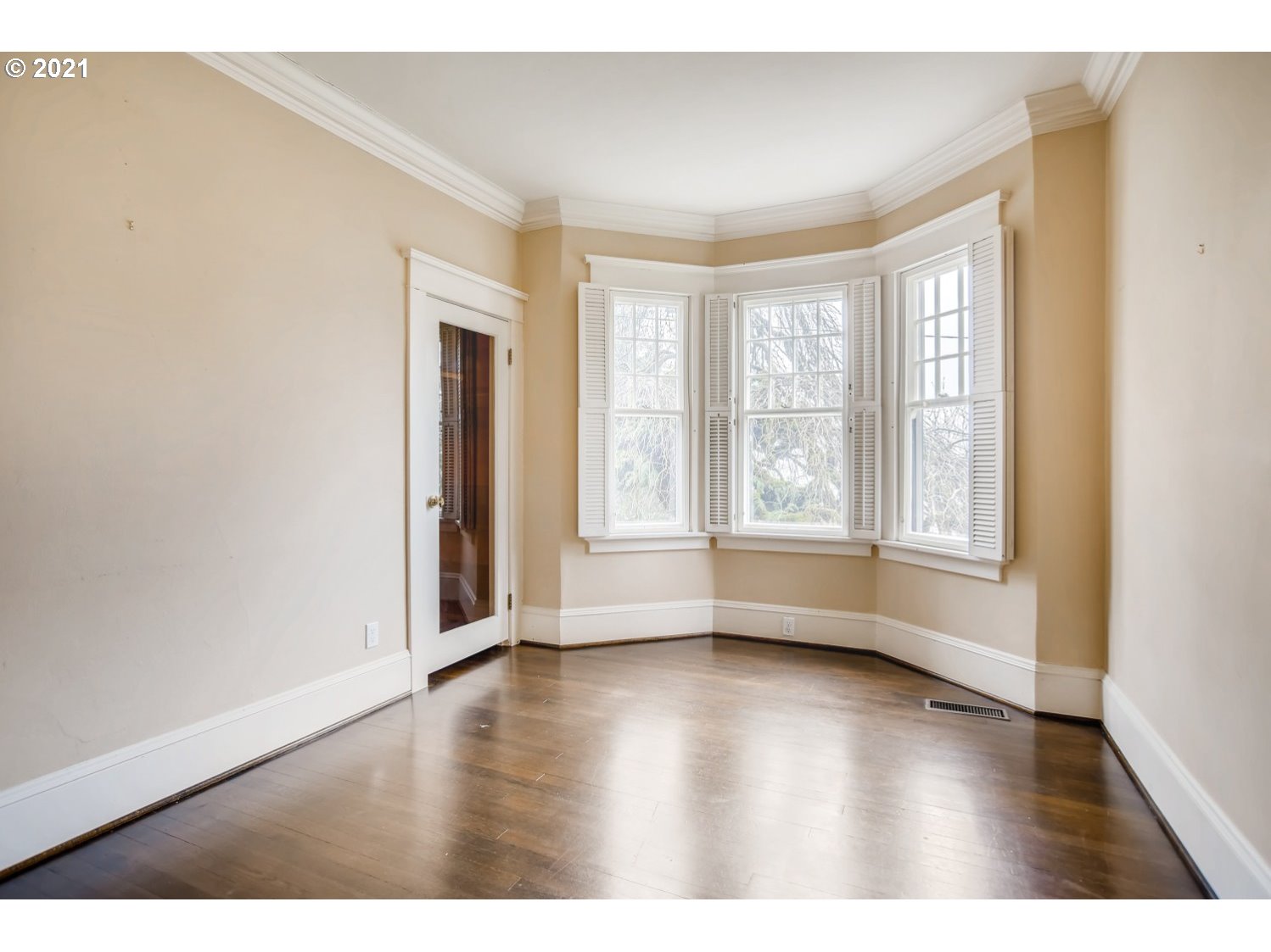 2911 Northwest Cornell Road Portland, OR 97210 - Photo 17 of 32 Gallery Image 17