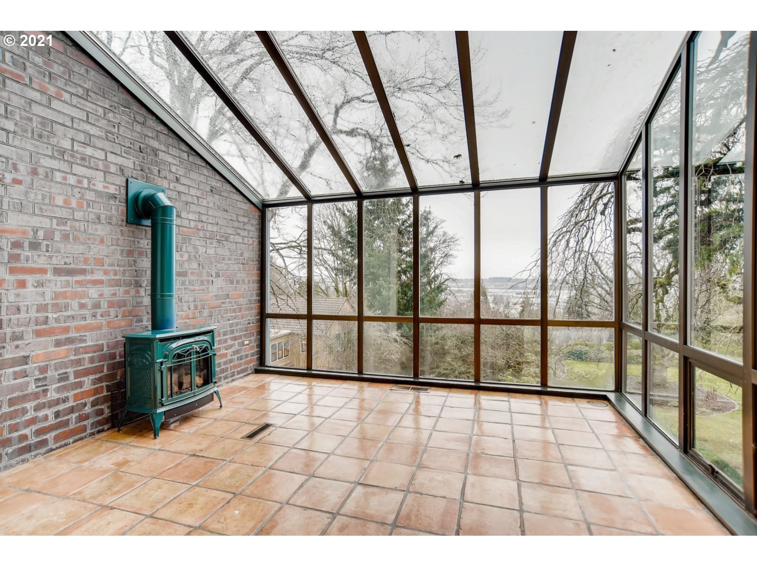 2911 Northwest Cornell Road Portland, OR 97210 - Photo 10 of 32 Gallery Image 10