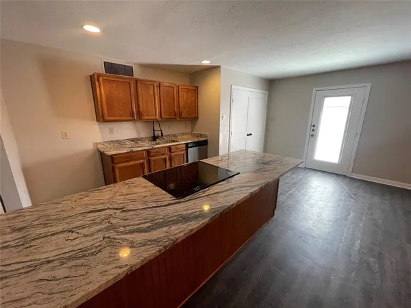 $1,695 | 407 Woodcrest Way, Forney, TX 75126