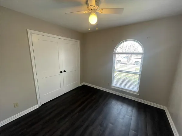 $1,695 | 407 Woodcrest Way, Forney, TX 75126