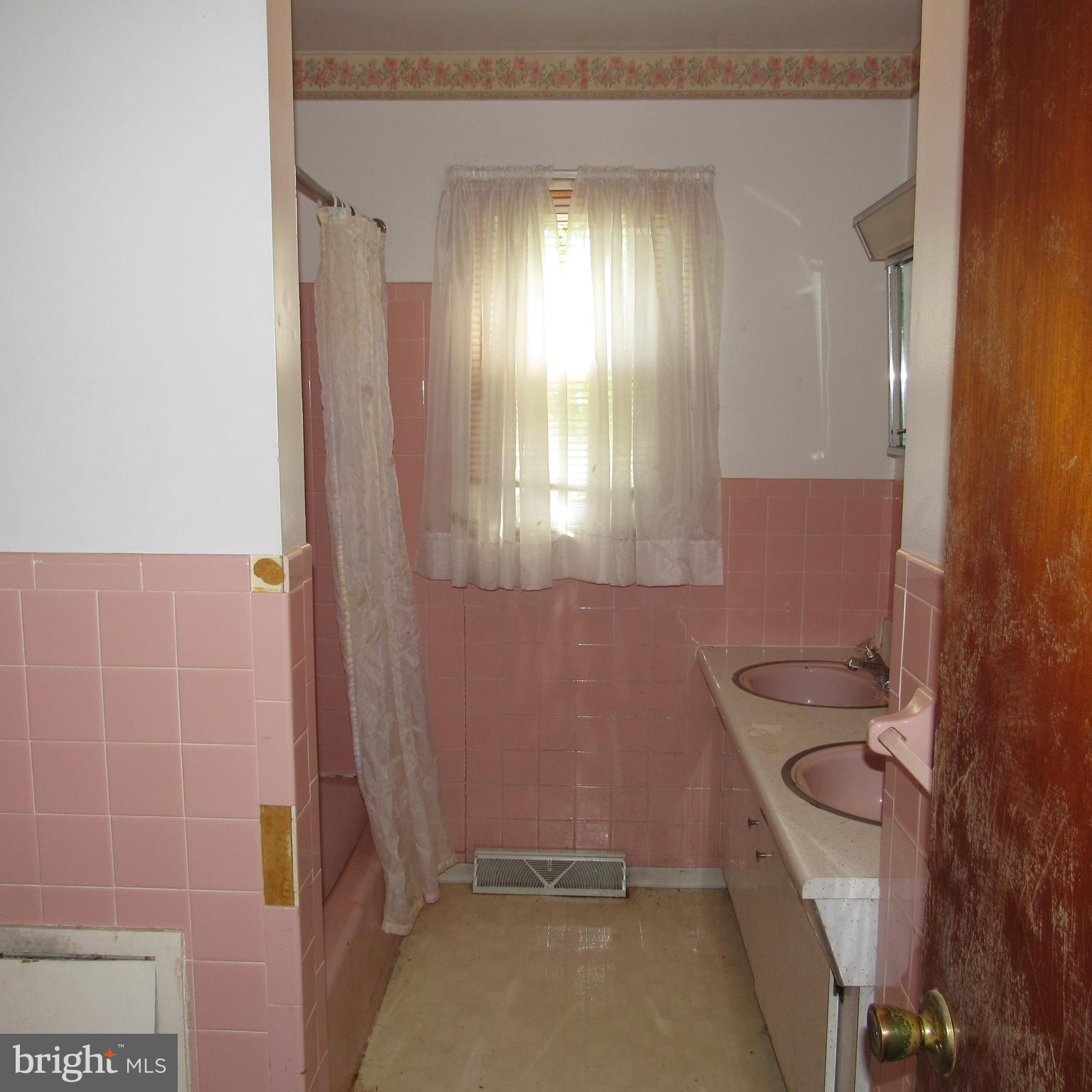 43 Gulph Mill Road Somers Point, NJ 08244 - Photo 14 of 21