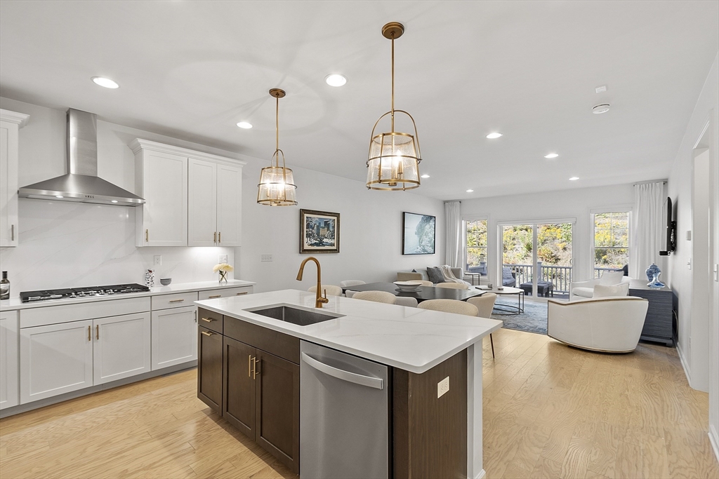 121 White Pond Way, Unit 121 Sudbury, MA 01776 - Photo 6 of 19