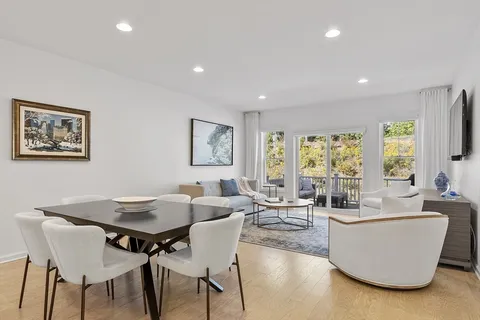 $999,000 | 121 White Pond Way, Unit 121, Sudbury, MA 01776