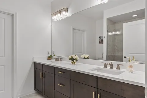 $999,000 | 121 White Pond Way, Unit 121, Sudbury, MA 01776