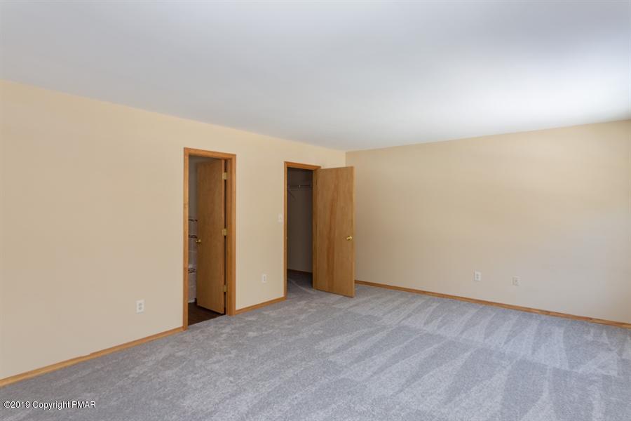 405 Saunders Drive Bushkill, PA 18324 - Photo 13 of 20 saunders9