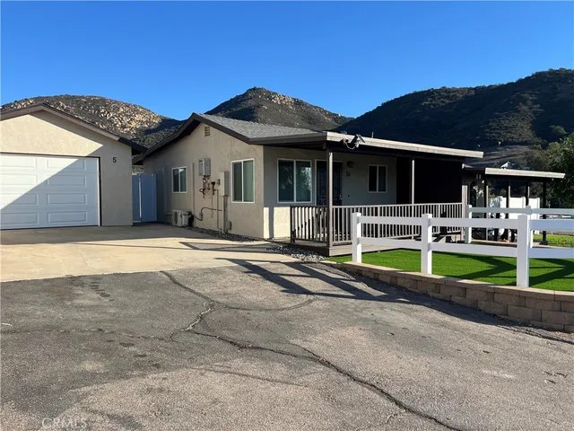 $2,650 | 9335 Chimney Rock Lane, Unit 5A, El Cajon, CA 92021