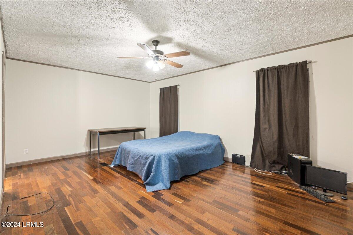 456 Nicks Road Ridgeland, SC 29936 - Photo 6 of 34 06-Primary Bedroom