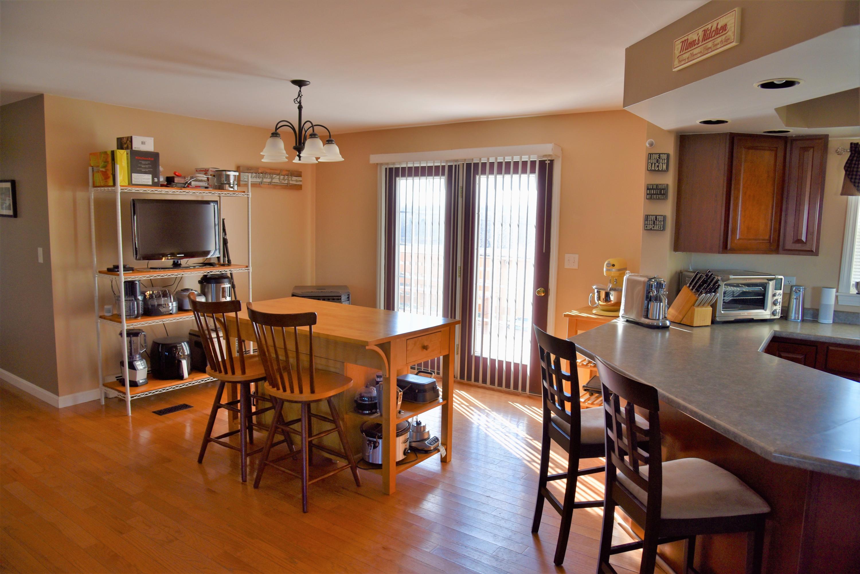 30 Wyman Road Waterville, ME 04901 - Photo 7 of 35 Dining area