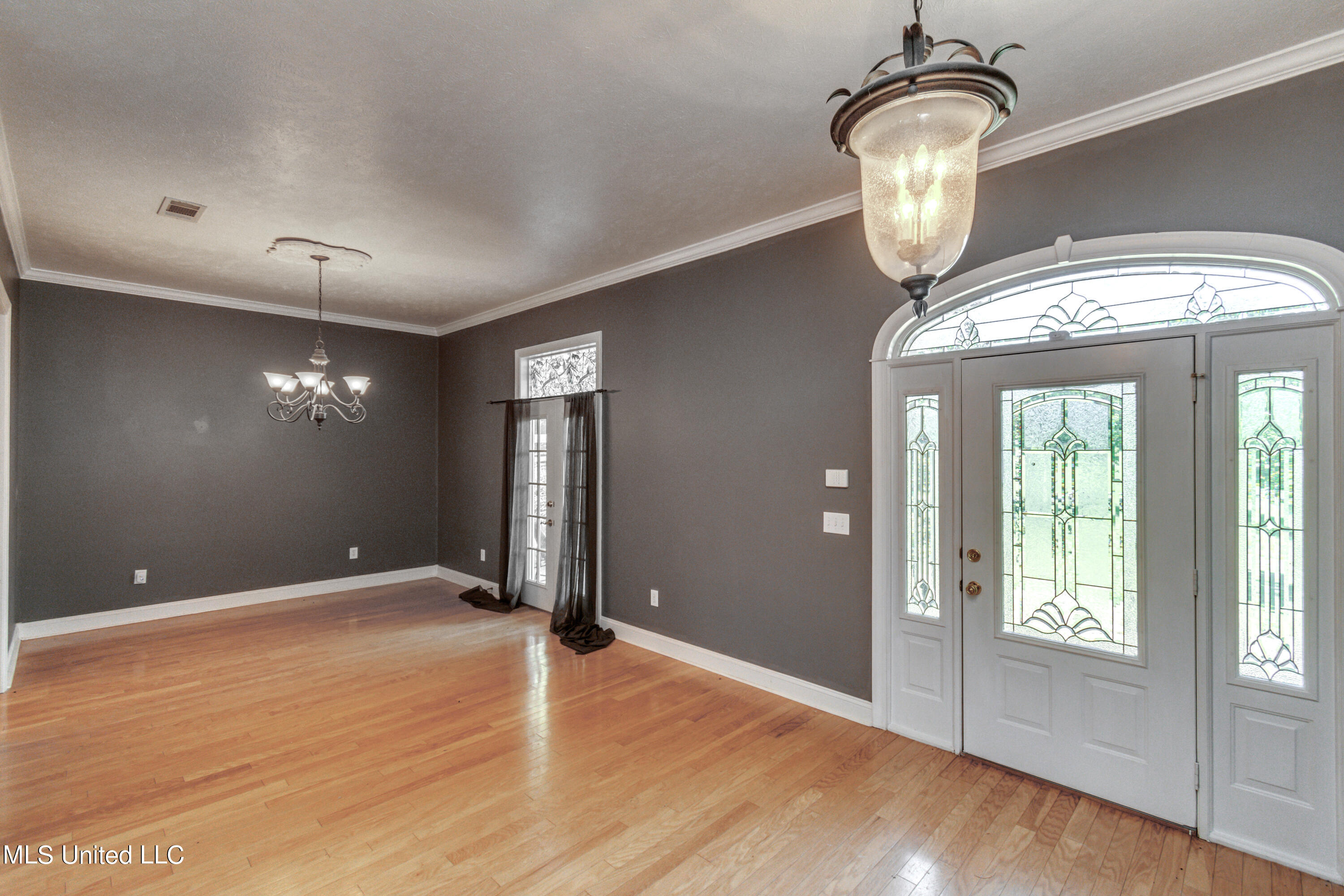150 Hope Lane Raymond, MS 39154 - Photo 3 of 54 150 Hope Lane-2formal dining - Copy