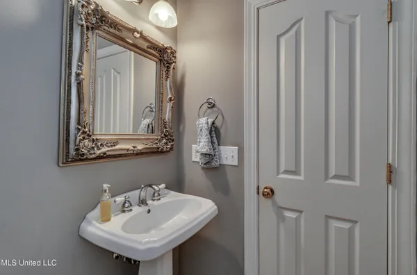 $479,900 | 150 Hope Lane, Raymond, MS 39154