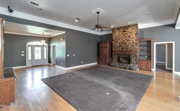 $479,900 | 150 Hope Lane, Raymond, MS 39154