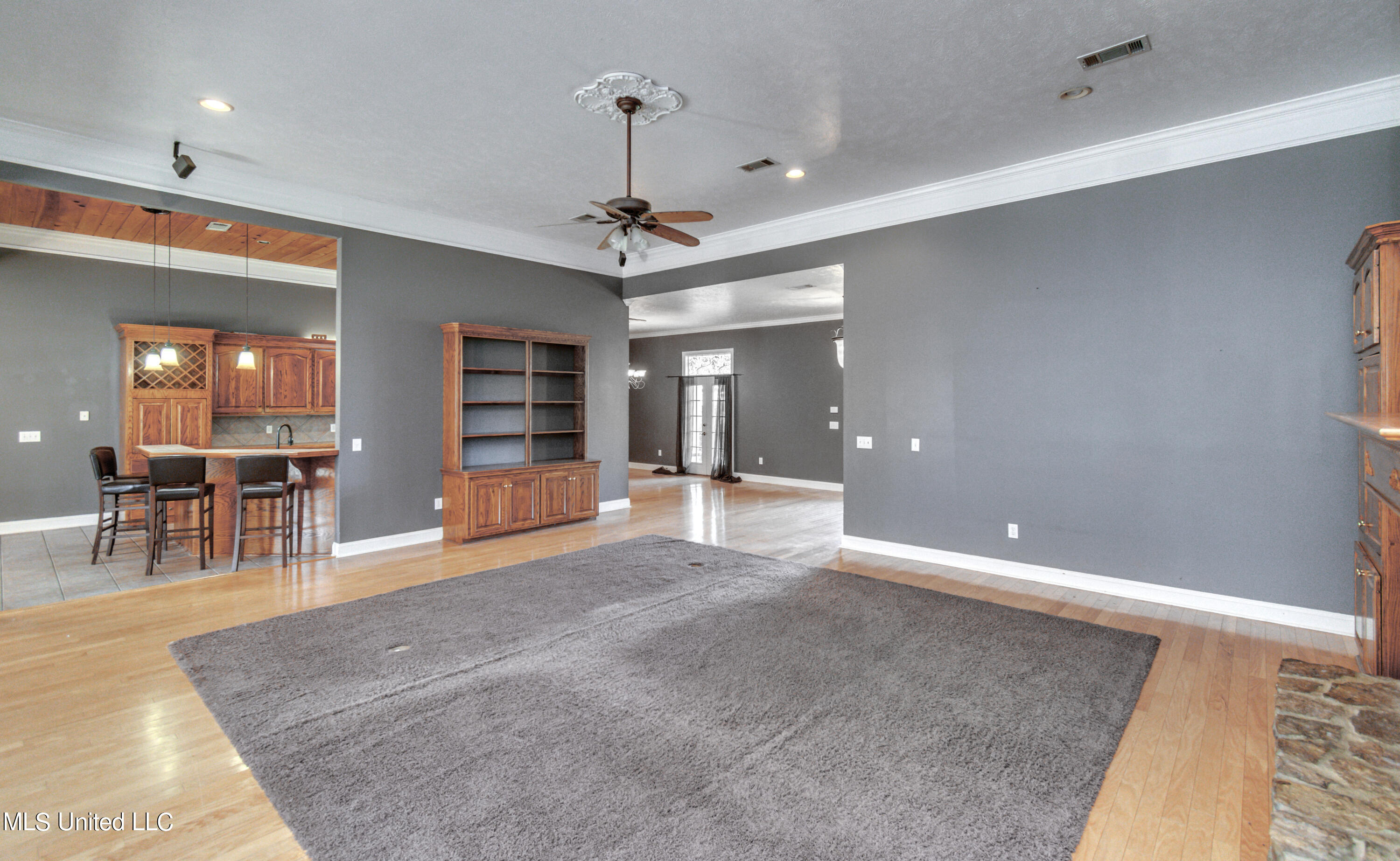 150 Hope Lane Raymond, MS 39154 - Photo 10 of 54 150 Hope Lane-8 great room and kitchen -
