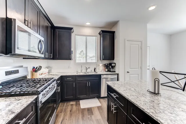 $2,450 | 338 Shady Cedar Hl Lane, Willis, TX 77378