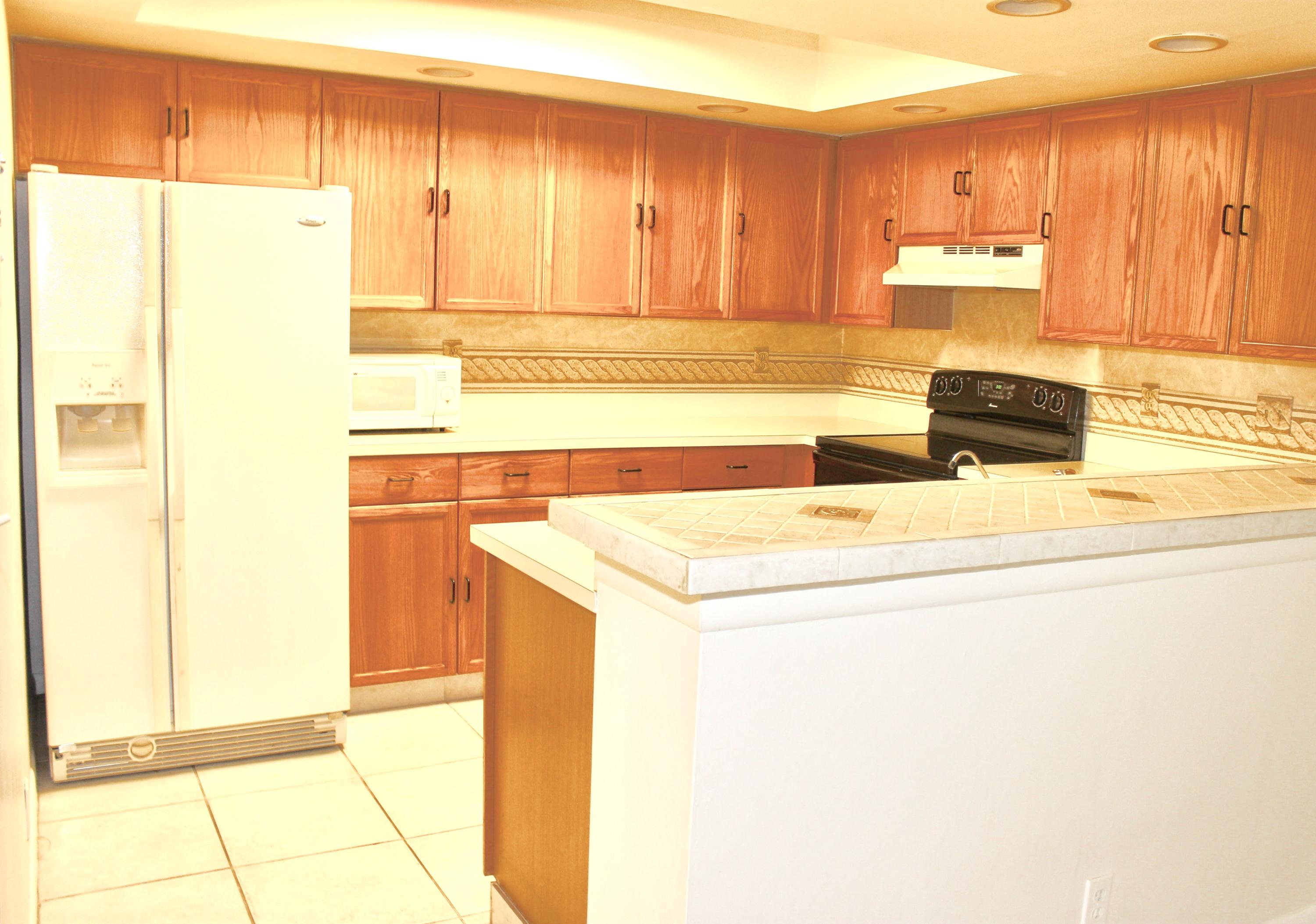 5325 Buckhead Circle, Unit 1020 Boca Raton, FL 33431 - Photo 6 of 19 Kitchen