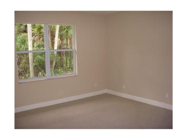 12510 175th Road North Jupiter, FL 33478 - Photo 8 of 15 R3319095_701_15