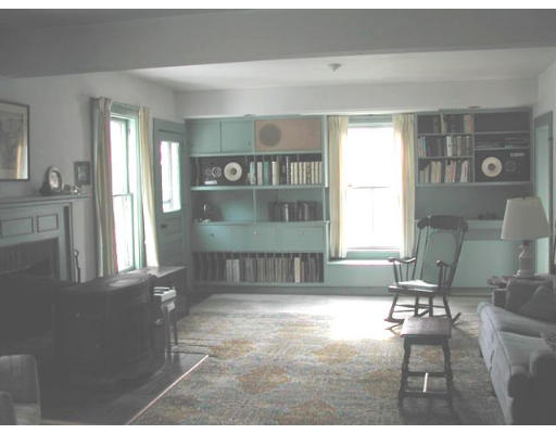 19 Mountain Road Princeton, MA 01541 - Photo 4 of 16