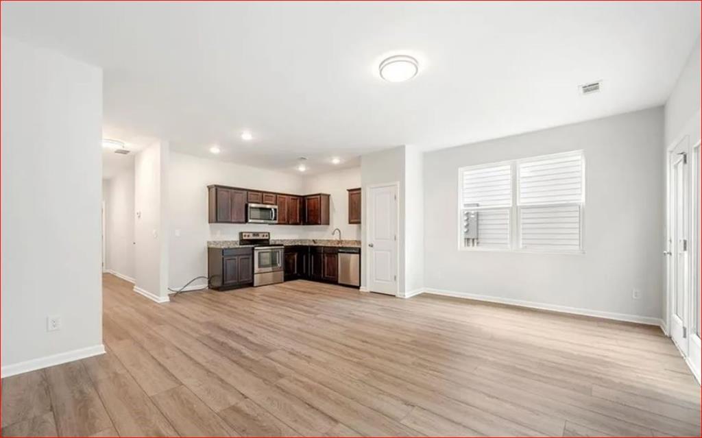 3107 Tarian Way Decatur, GA 30034 - Photo 4 of 13