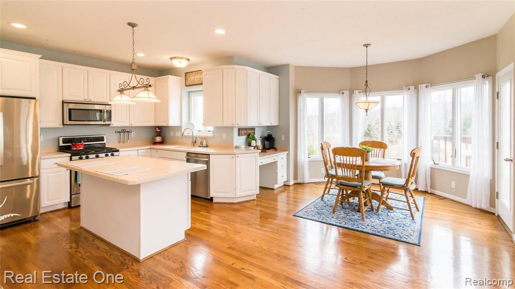 2610 Clivedon Road Howell, MI 48843 - Photo 19 of 43
