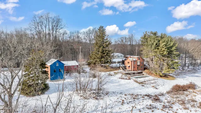 $540,000 | 85 Eastern Parkway, Germantown, NY 12526