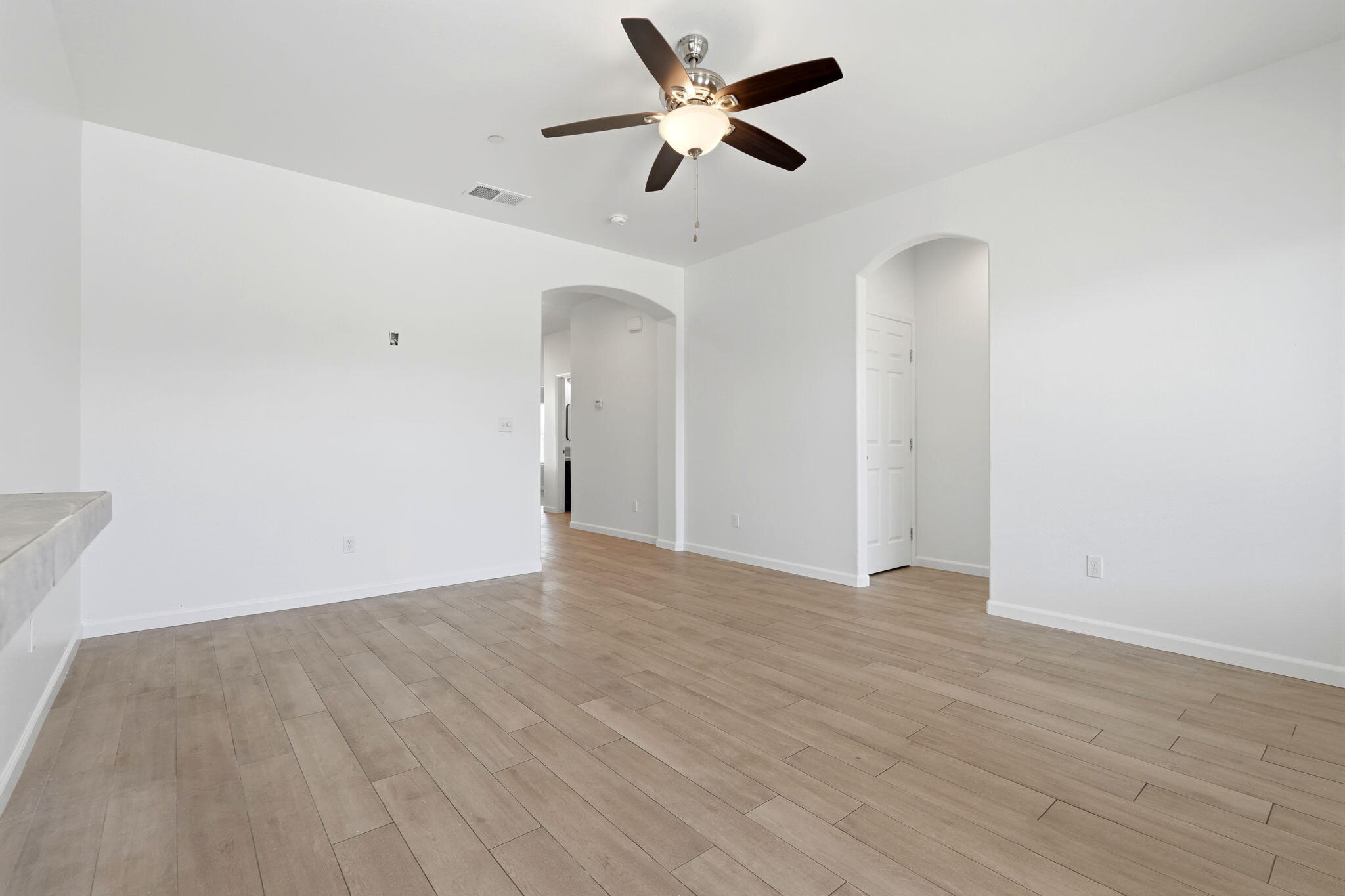 30734 Bellwood Road Visalia, CA 93291 - Photo 14 of 35 20-30734_Bellwood_Rd_019