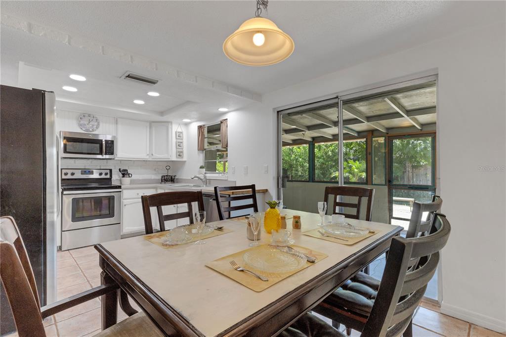 979 Kimball Road Venice, FL 34293 - Photo 10 of 40