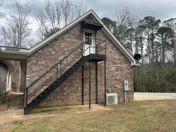 $293,000 | 141 Myers Road, Kosciusko, MS 39090