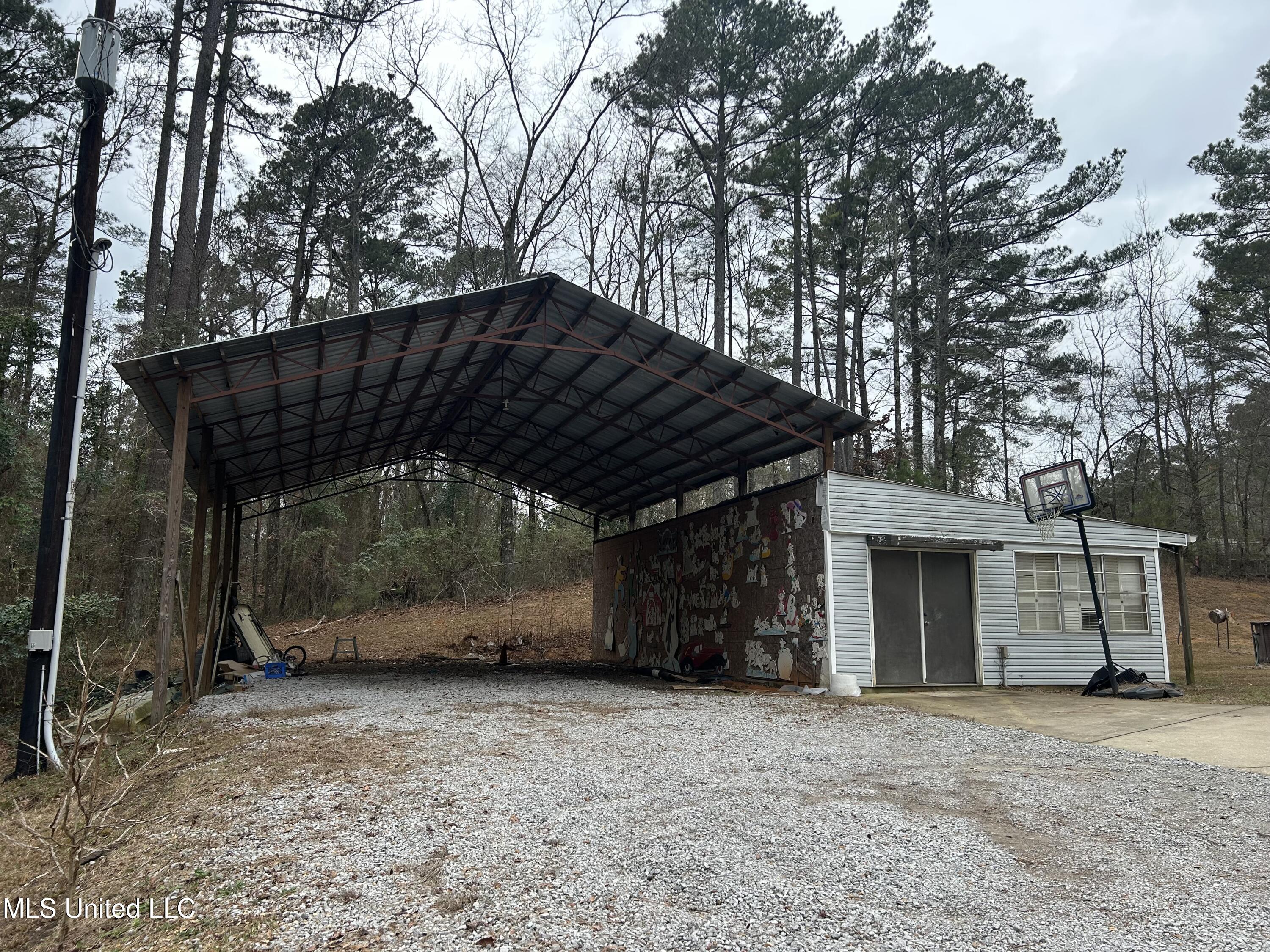 141 Myers Road Kosciusko, MS 39090 - Photo 12 of 61 IMG_5571