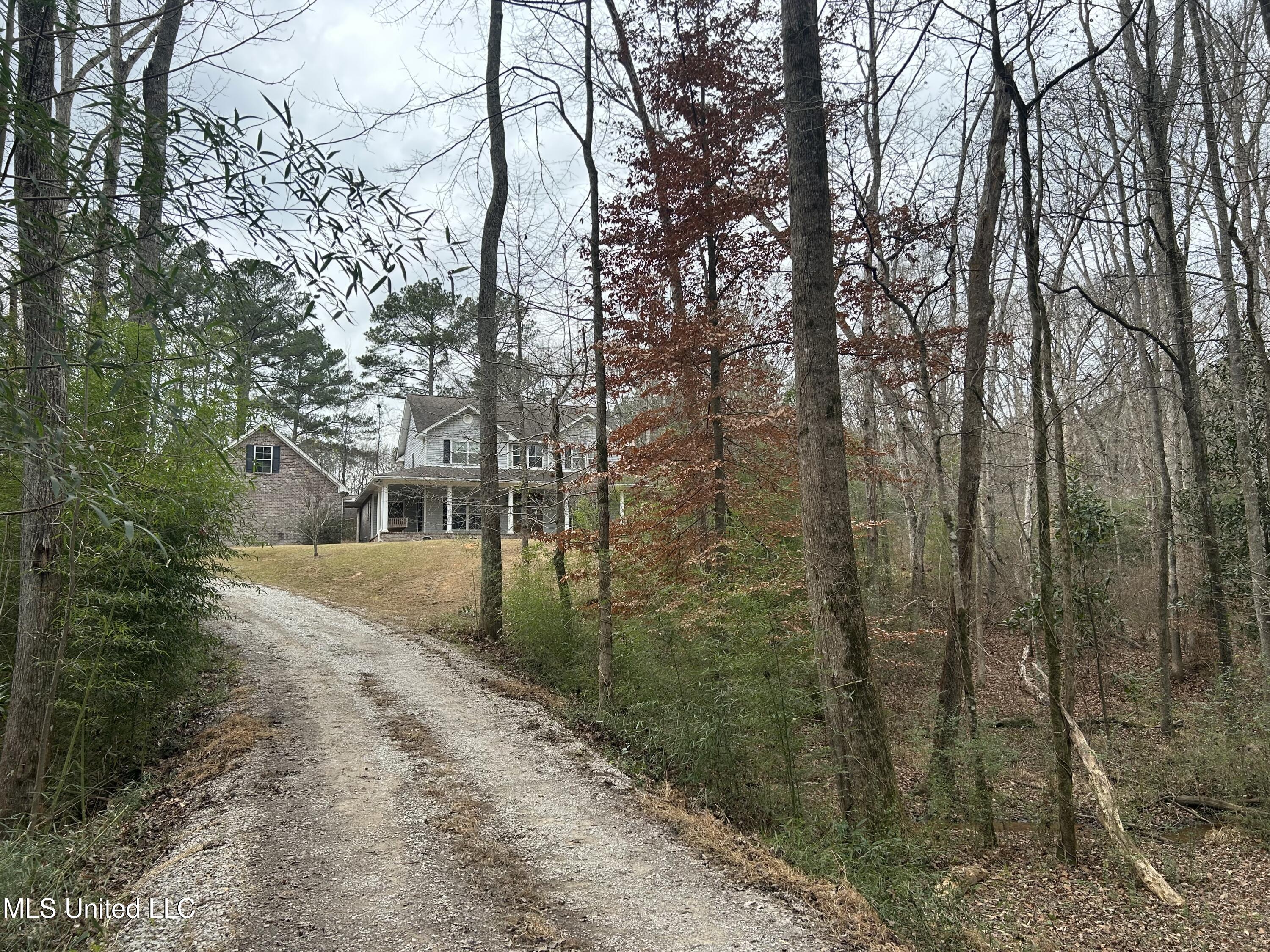 141 Myers Road Kosciusko, MS 39090 - Photo 2 of 61 IMG_5574