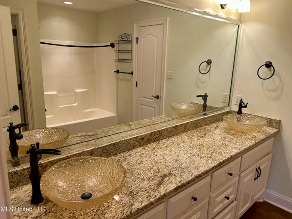 $293,000 | 141 Myers Road, Kosciusko, MS 39090