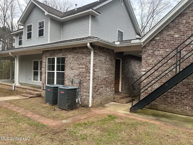 $293,000 | 141 Myers Road, Kosciusko, MS 39090