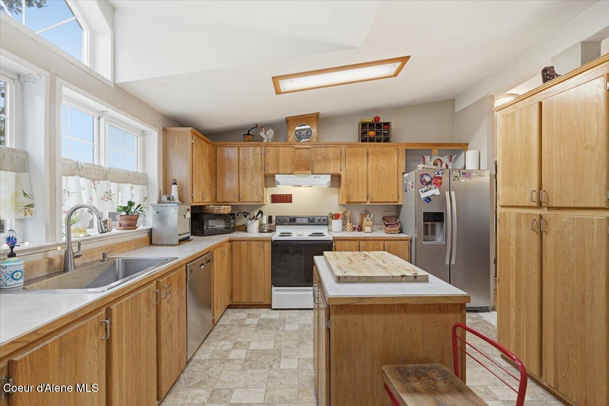 92 East Walrose Loop Hayden, ID 83835 - Photo 17 of 32 17-92 E Walrose Loop_RedHogMedia