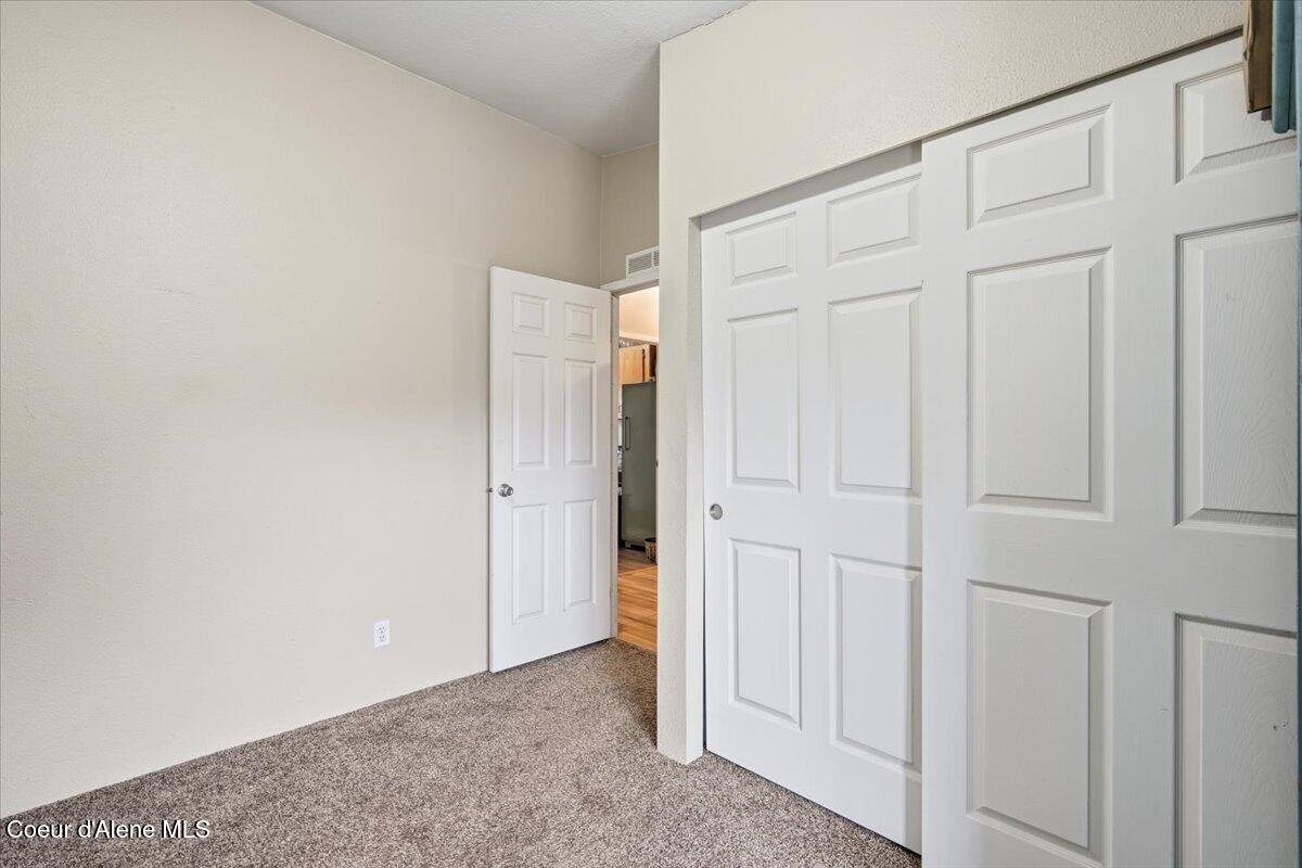 92 East Walrose Loop Hayden, ID 83835 - Photo 28 of 32 28-92 E Walrose Loop_RedHogMedia