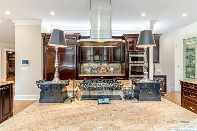 $3,799,900 | 64 Crescent Drive, Glencoe, IL 60022