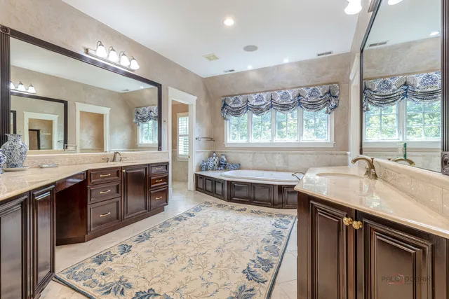 $3,799,900 | 64 Crescent Drive, Glencoe, IL 60022