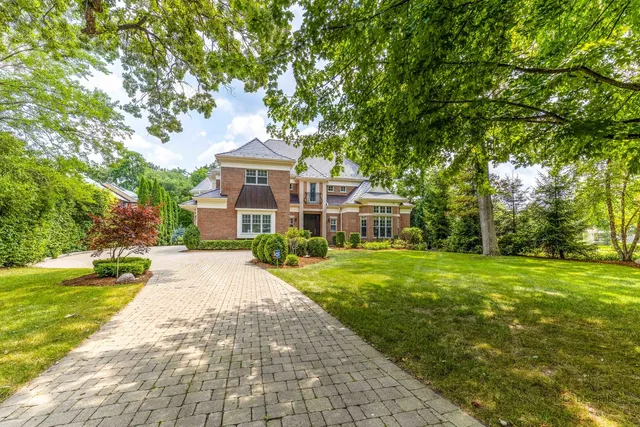 $3,799,900 | 64 Crescent Drive, Glencoe, IL 60022